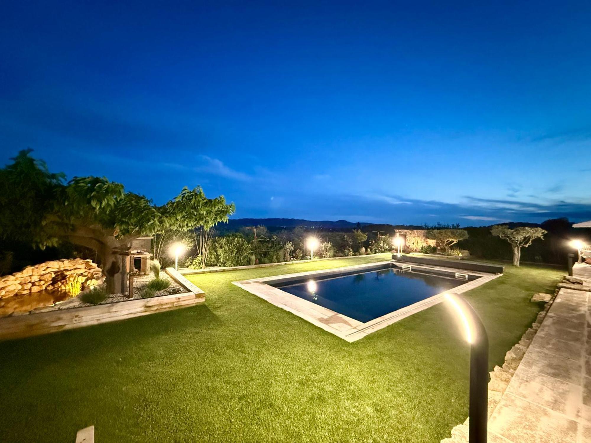 Une Nuit En Luberon Puyvert Exterior foto